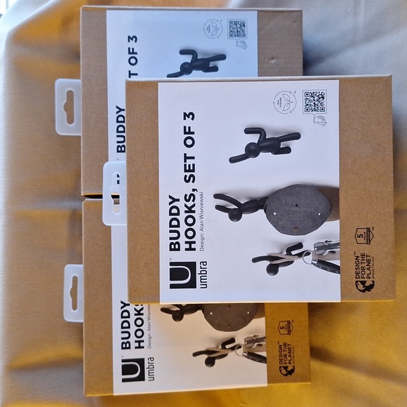 Climbing people wall hooks. Set of 3. Black. - Picture 3 of 6